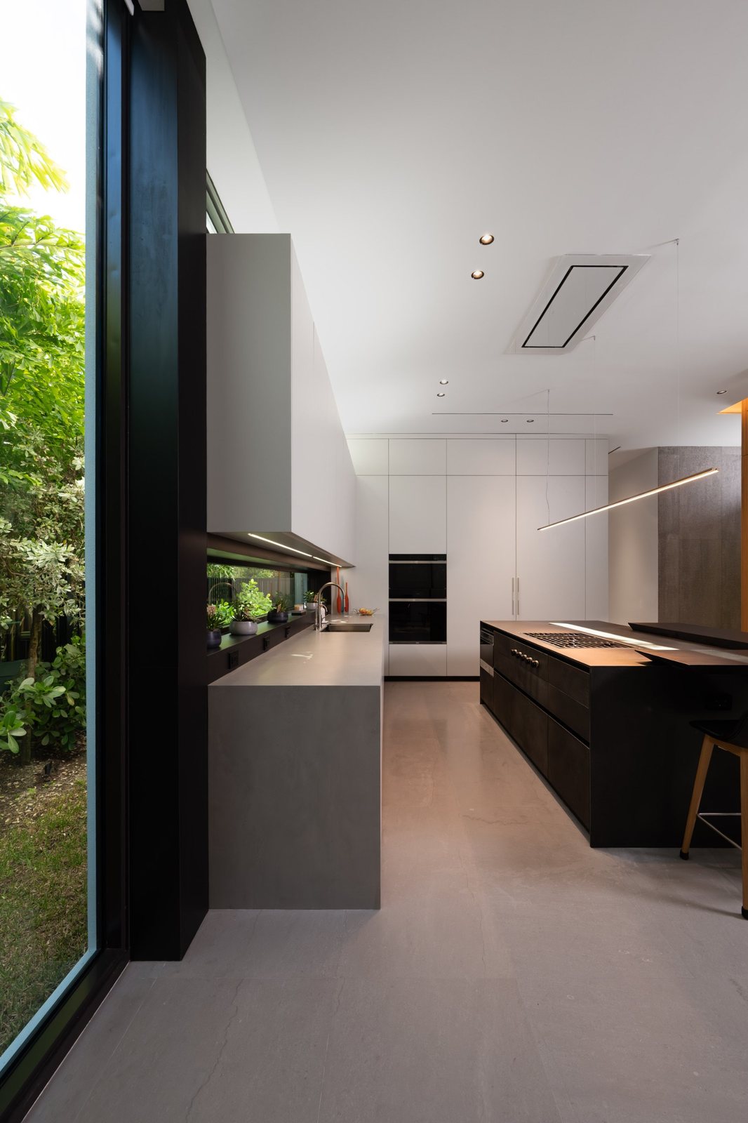 Palm grove house, photographed by Re-Capture
