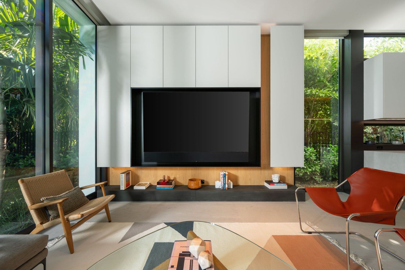 Palm grove house, photographed by Re-Capture